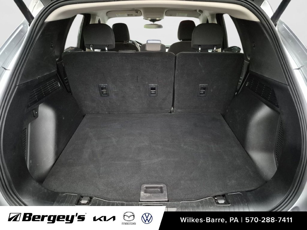 Used 2022 Ford Escape SE w/ Convenience Package FWD image 32
