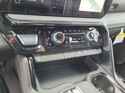 New 2026 GMC Sierra 1500 AT4X image 17