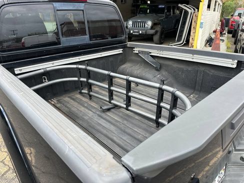 Used 2017 Nissan Frontier SV w/ SV Value Truck Package RWD image 20