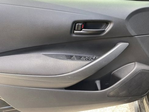 Used 2023 Toyota Corolla LE w/ Carpet Mat Package (TMS) image 12