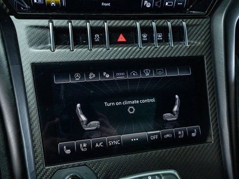 Used 2024 Lamborghini Urus Performante image 56