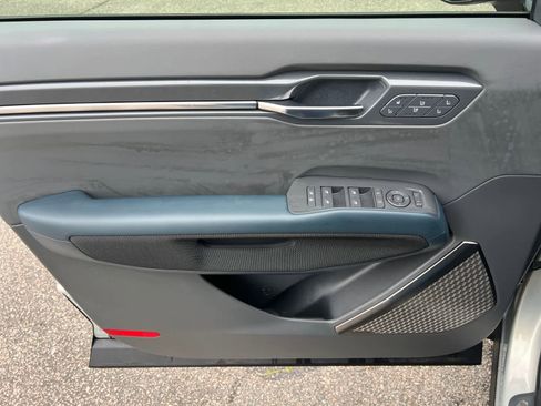 Certified 2024 Kia EV9 GT-Line AWD/4WD image 13