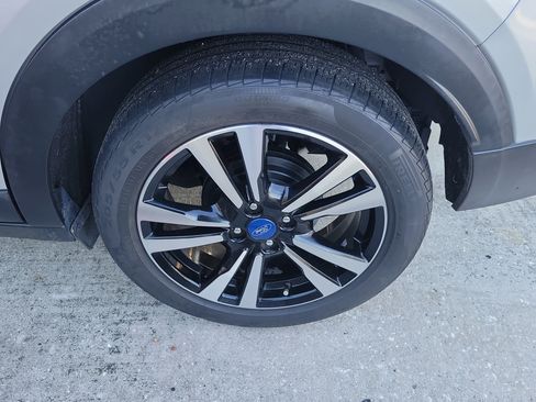 Used 2020 Nissan Kicks SV FWD image 5