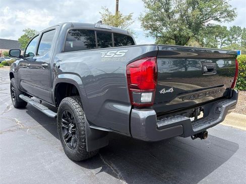 Used 2020 Toyota Tacoma SR AWD/4WD image 5