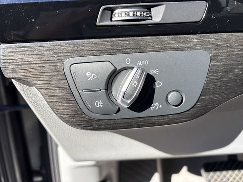 Used 2019 Audi Q7 3.0T Premium Plus w/ Premium Plus Package image 37