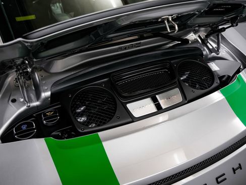 Used 2016 Porsche 911 R RWD image 49