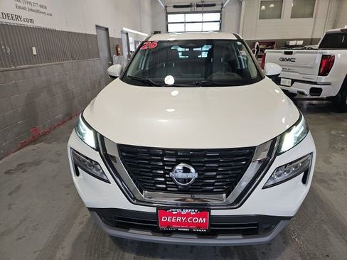 Certified 2023 Nissan Rogue SV image 8