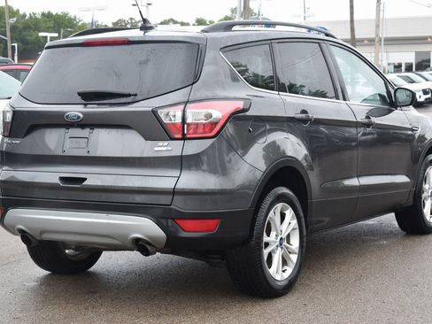 Certified 2018 Ford Escape SE w/ SE Sync 3 Package image 5