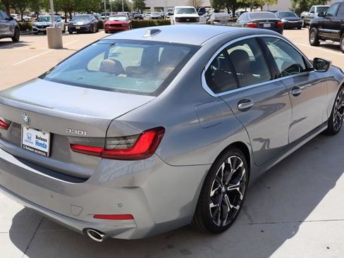 Used 2026 BMW 330i Sedan w/ Premium Package RWD image 4