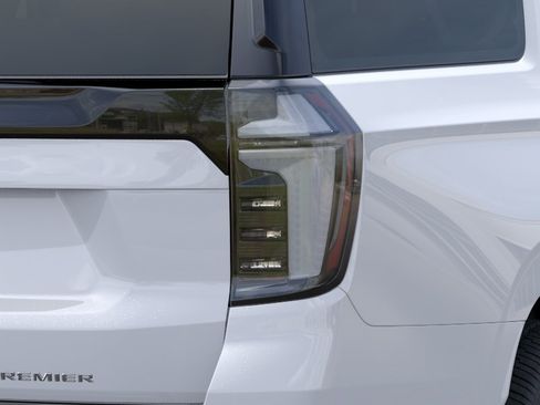 New 2026 Chevrolet Suburban Premier AWD/4WD image 35
