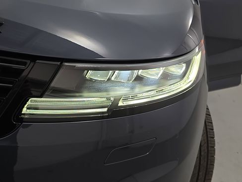 New 2026 Land Rover Range Rover Sport Dynamic SE AWD/4WD image 32
