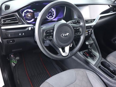 Used 2020 Kia Niro LX FWD image 9