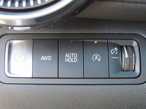 New 2026 Chevrolet Equinox LT w/ Convenience Package II image 16