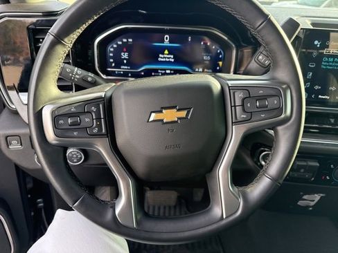 Used 2024 Chevrolet Silverado 2500 LTZ image 17