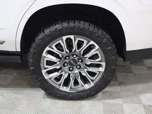 Used 2023 GMC Yukon Denali Ultimate image 45