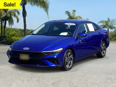 Used 2025 Hyundai Elantra SEL