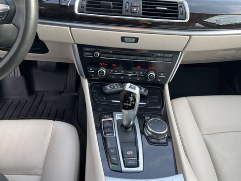 Used 2015 BMW 535i Gran Turismo image 13