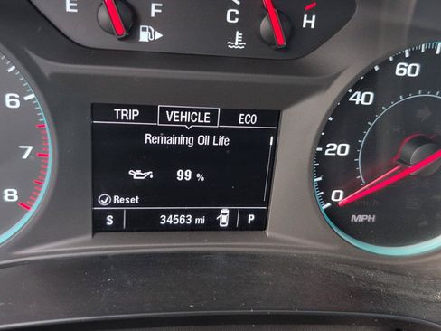 Used 2025 Chevrolet Malibu LT FWD image 24