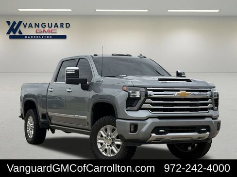 Used 2024 Chevrolet Silverado 2500 High Country w/ High Country Premium Package AWD/4WD image 1