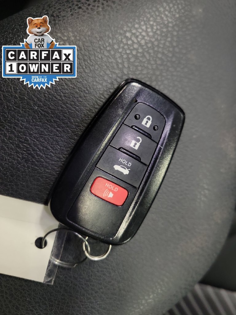 Used 2024 Toyota Camry SE w/ Convenience Package FWD image 18