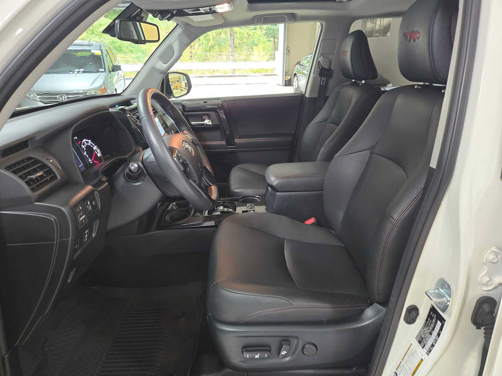 Used 2021 Toyota 4Runner TRD Off-Road Premium w/ Moonroof Package AWD/4WD image 20