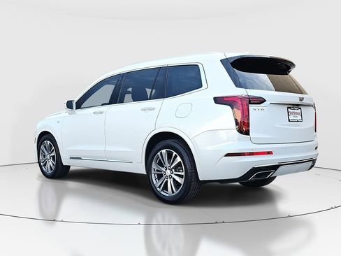 Used 2020 Cadillac XT6 Premium Luxury image 7