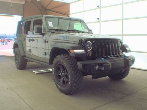 Used 2023 Jeep Wrangler Unlimited w/ Cold Weather Group image 3