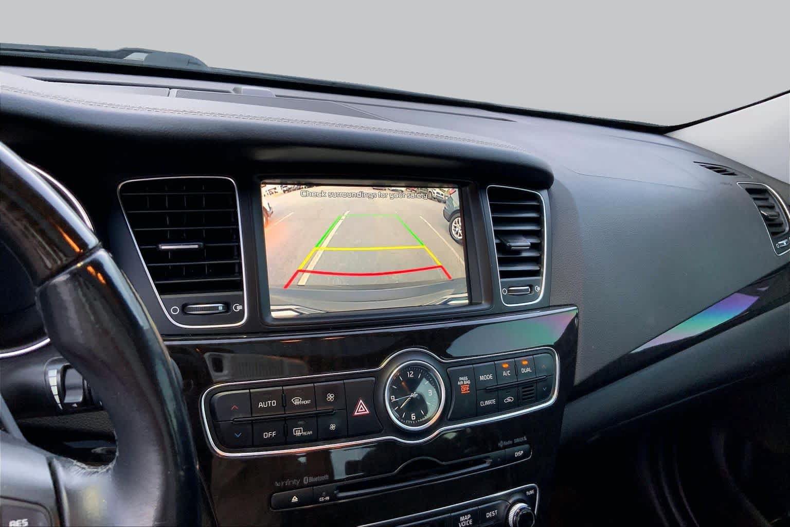 Used 2015 Kia Cadenza Premium w/ Luxury Package FWD image 26