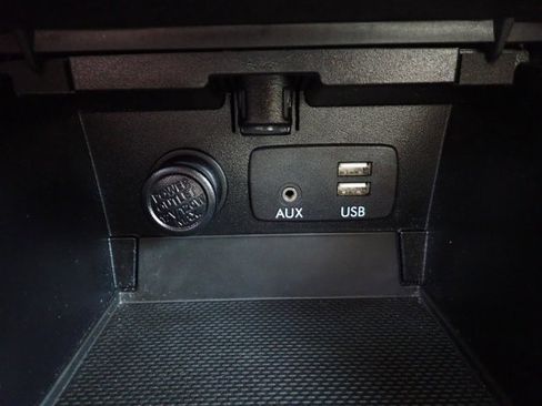 Used 2017 Subaru Outback 2.5i Limited image 23