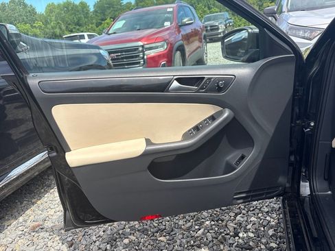 Used 2016 Volkswagen Jetta SEL FWD image 7