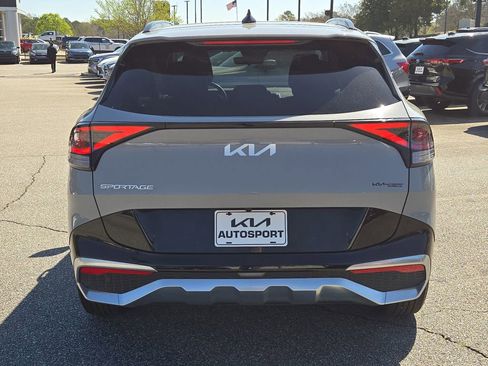 Certified 2023 Kia Sportage SX image 9