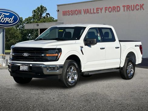 Used 2025 Ford F150 XLT w/ Equipment Group 301A Standard AWD/4WD image 8