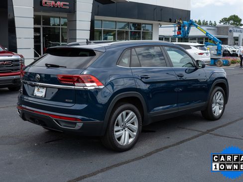 Used 2022 Volkswagen Atlas Cross Sport SE image 3