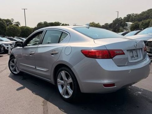 Used 2015 Acura ILX FWD image 4