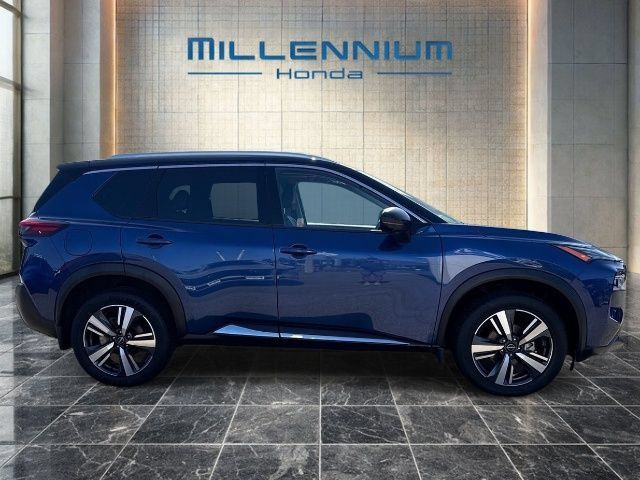 Used 2023 Nissan Rogue SL AWD/4WD image 6