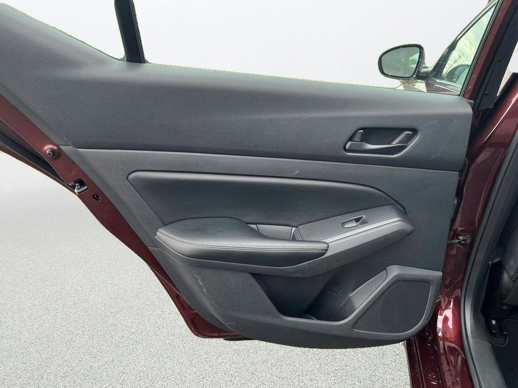 Used 2025 Nissan Altima 2.5 SV FWD image 22