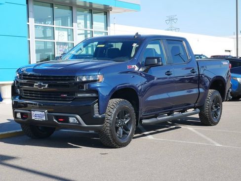 Used 2021 Chevrolet Silverado 1500 LT Trail Boss w/ Bed Protection Package AWD/4WD image 2