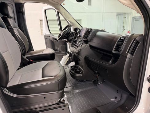 Used 2023 RAM ProMaster 2500 FWD image 22