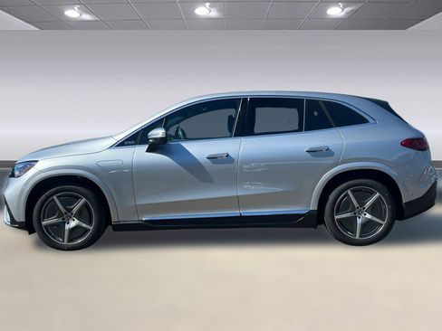 New 2026 Mercedes-Benz EQE 320 4MATIC SUV image 2