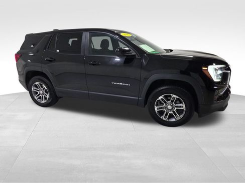 Used 2025 GMC Terrain Elevation AWD/4WD image 26