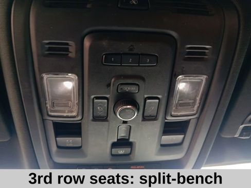 Used 2023 GMC Yukon Denali Ultimate image 22