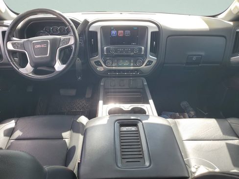 Used 2017 GMC Sierra 2500 SLE w/ Suspension Package, Off-Road AWD/4WD image 11