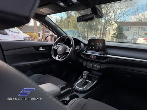 Used 2020 Kia Forte GT-Line w/ GT-Line Premium Package image 22