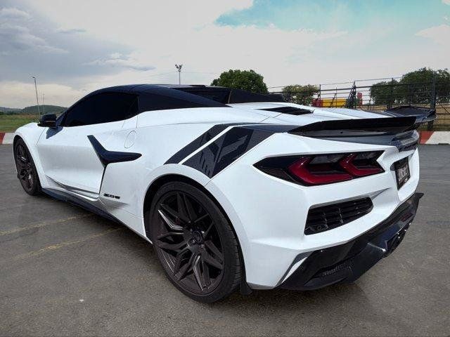 Used 2024 Chevrolet Corvette Z06 RWD image 4