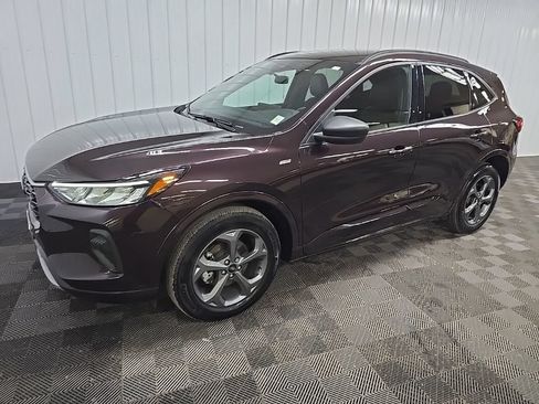 Used 2023 Ford Escape ST-Line w/ Tech Pack #1 AWD/4WD image 6