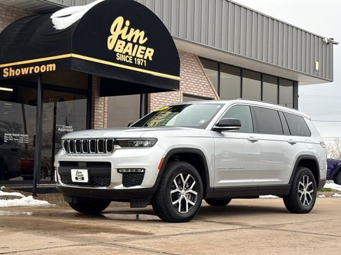 Used 2024 Jeep Grand Cherokee L Limited w/ Luxury Tech Group II image 1