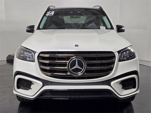 Used 2024 Mercedes-Benz GLS 580 GLS 580 image 8