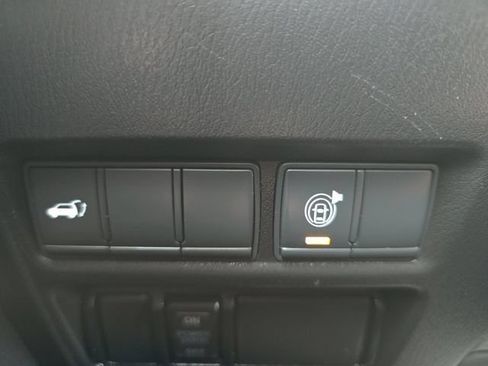 Used 2021 Nissan Armada SL w/ Captain's Chairs Package AWD/4WD image 10