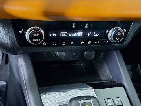 Used 2023 Mitsubishi Outlander GT AWD/4WD image 8