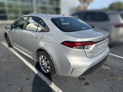 Used 2024 Toyota Corolla LE FWD image 7